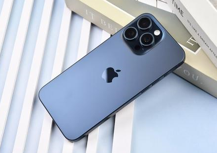 唐县苹果维修点分享iPhone 15 Pro Max屏幕更换全新实操风险 